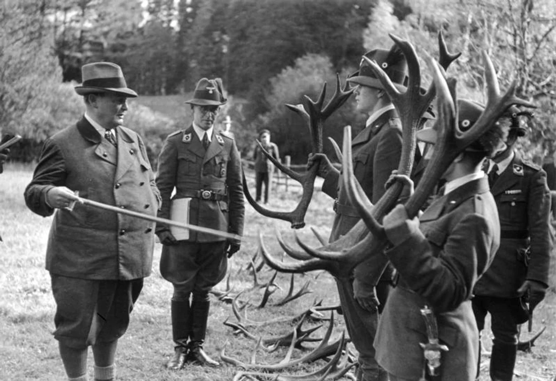 bundesarchiv bild 146 1979 145 04a hermann goring auf der jagd jpg jpeg