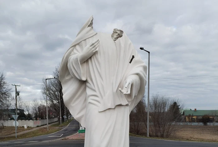Românul a distrus de două ori aceeași statuie din Ungaria