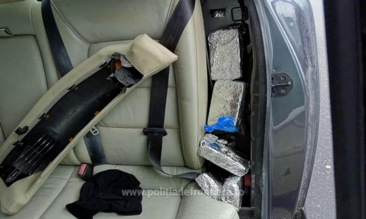 Poliţiştii de Frontieră au găsit şase kilograme de heroină în maşina unor cetăţeni bulgari