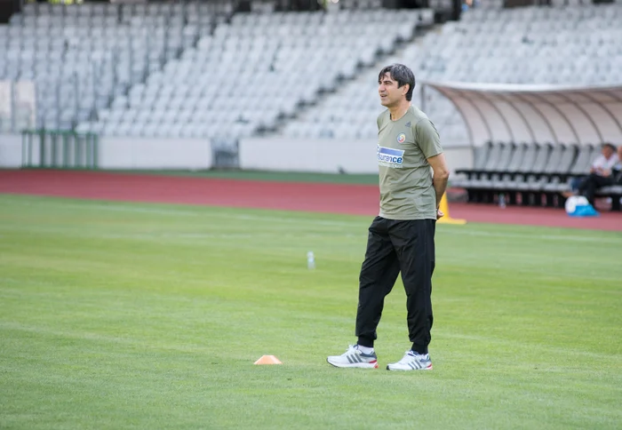 cati ani are victor piturca foto jpg jpeg