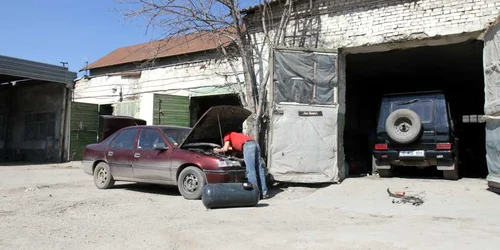 Cu 450 de euro în buzunar și ai mașina dotată cu butelie de gaz lichefiat