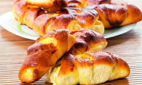 cornuri cu branza dulce jpeg