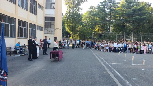 Început de an scolar la „Nicolae Titulescu” Cluj. FOTO: Remus Florescu
