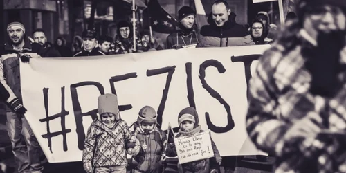 copii proteste sibiu foto silvana armat