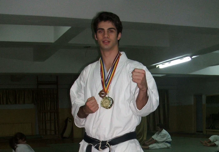 Robert Giurgea este unul dintre cei mai galonaţi karateka din România 