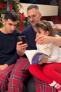 Mădălin Ionescu cu Filip și Petra. Sursă: Facebook