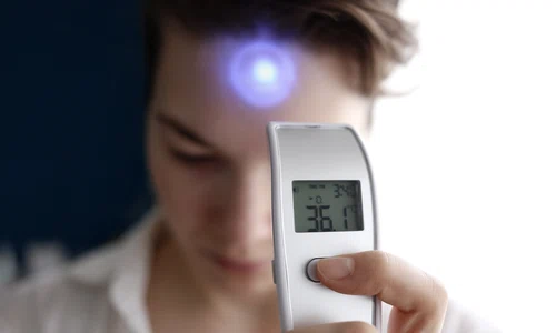Elevilor li se va lua temperatura la intrarea în sălile de clasă jpeg