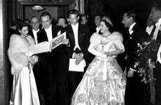Prințesa Margaret Rose, Bob Wolff, Bob Hope, Regele Mihai, Regele George și Regina Mary   profimedia 0711100257 jpg