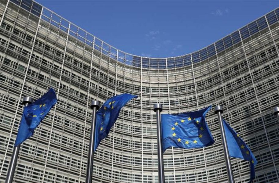 Comisia Europeană: România este în pericol să rateze țintele de mediu. Poluare, deșeuri și investiții insuficiente