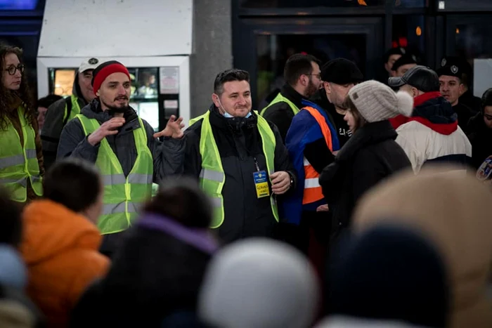 Flavius Ilioni Loga (în centru) FOTO Logs