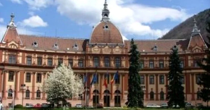 Braşov: 2.271 de posturi vacante în administraţia locală