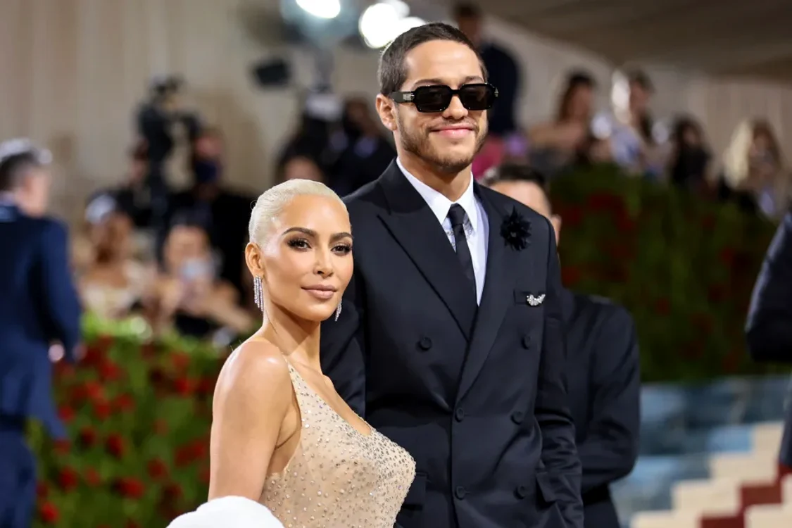 Kim Kardashian și comediantul Pete Davidson Sursă foto: Gettyimages