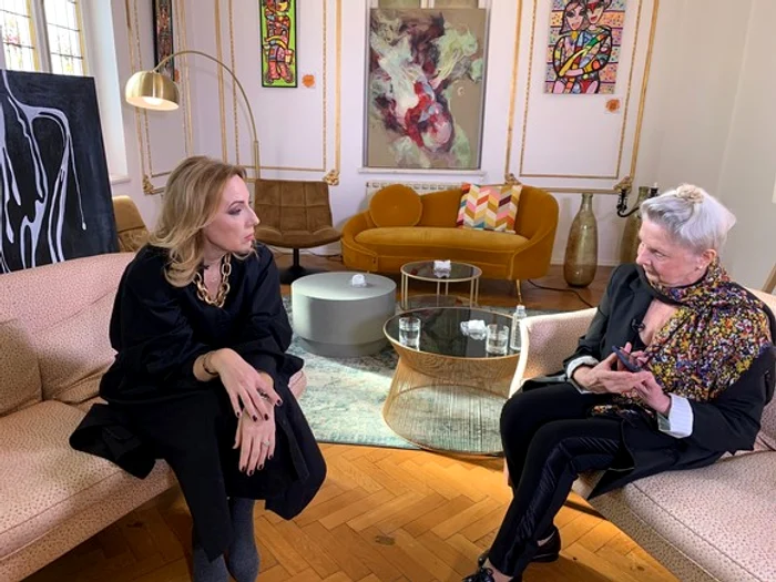 Irina Păcurariu o intervievează pe Mariana Mihuț pentru emisiunea