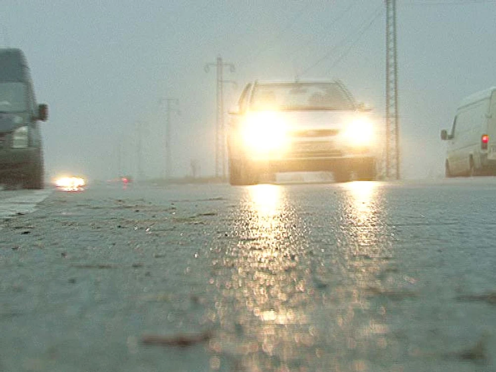 Temperaturile coborâte favorizează formarea poleiului