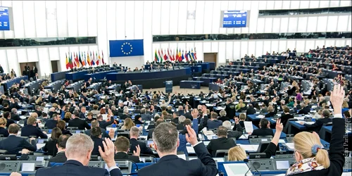 vot parlament european europarlamentari jpeg