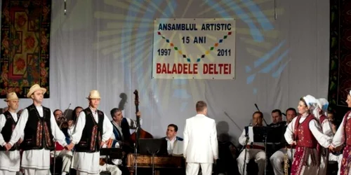 Spectacol de muzică, dans şi umor marca „Baladele Deltei“