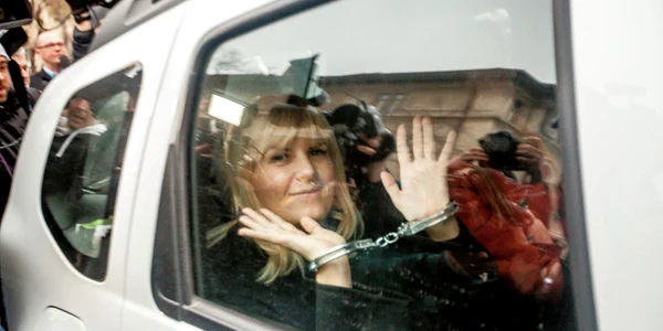 Elena Udrea in arest pentru gala Bute FOTO INQUAMPHOTOS.COM