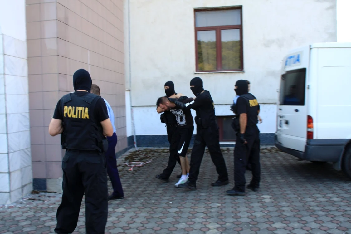 „Sima Vampirul” le-a „promis” poliţiştilor că îi va împuşca pe toţi când iese din puşcărie FOTO: Bianca Sara