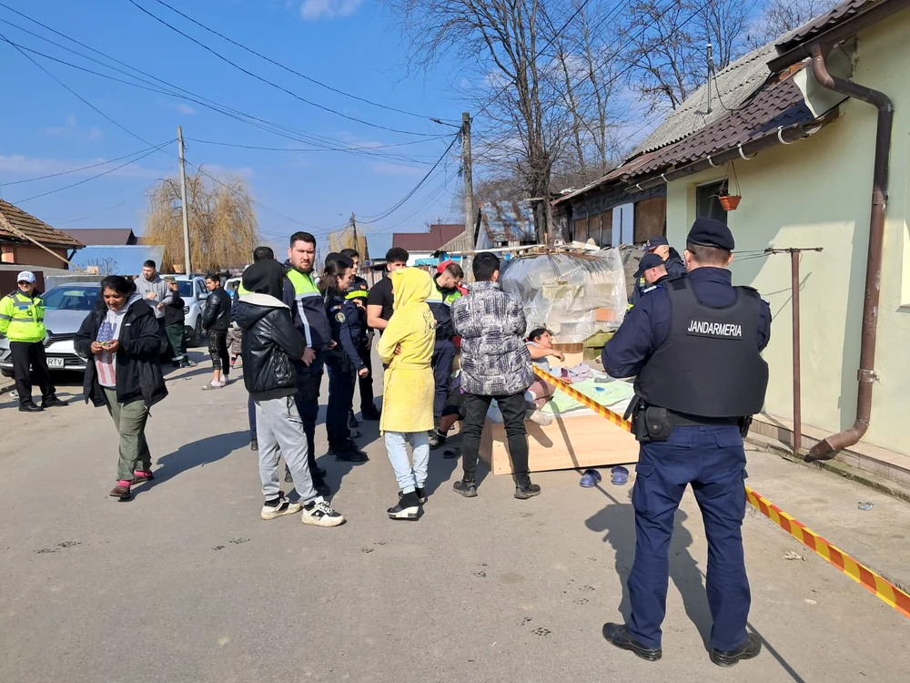 Oamenii au anunțat că refuză să se mute în containere FOTO: Ionelia Nucă