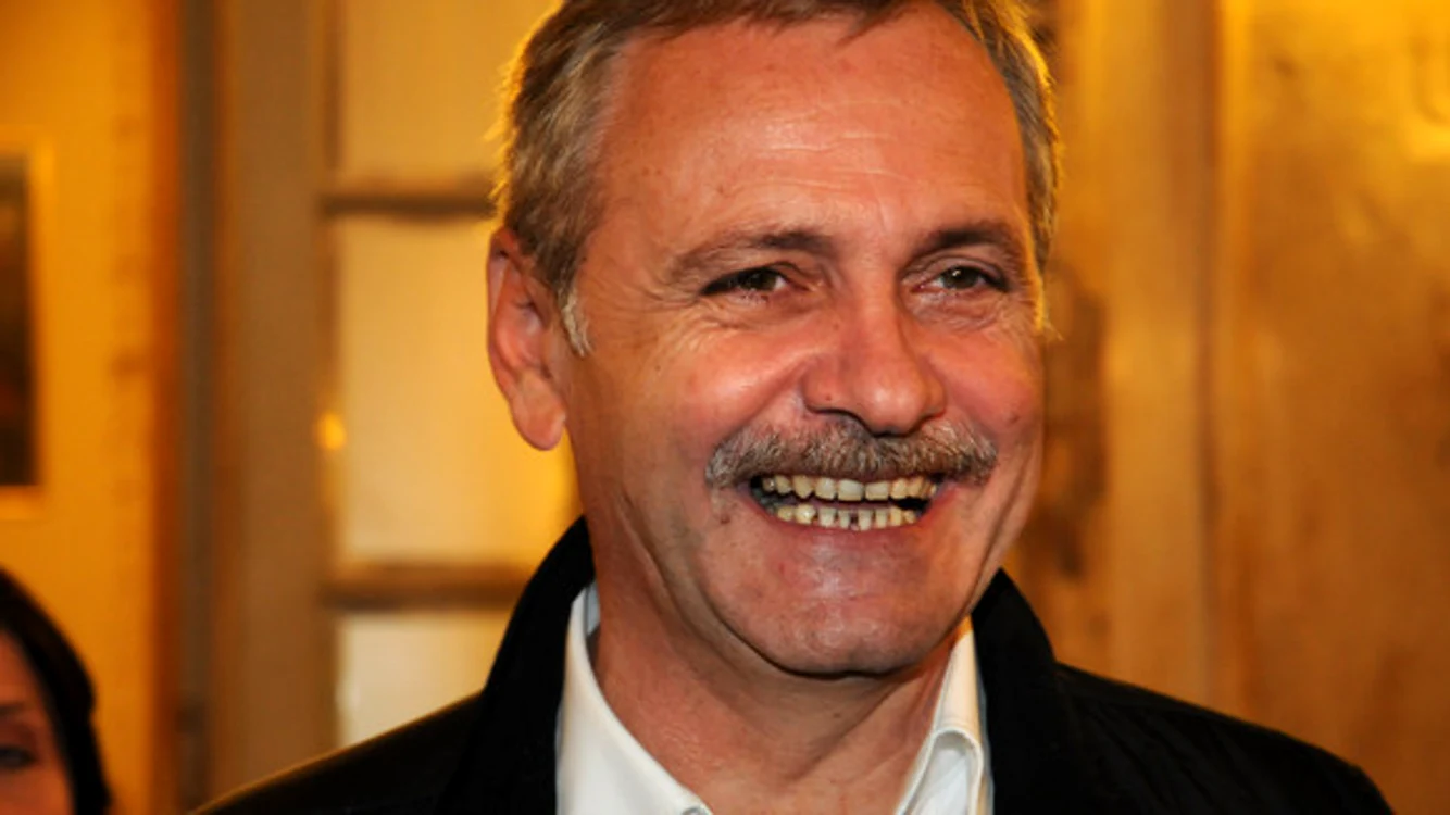 
    Liviu Dragnea spune că numele iubitei sale, Irina Tănase, este folosit pentru a obține diverse lucruri de la ministereFOTO: adevarul.ro  
