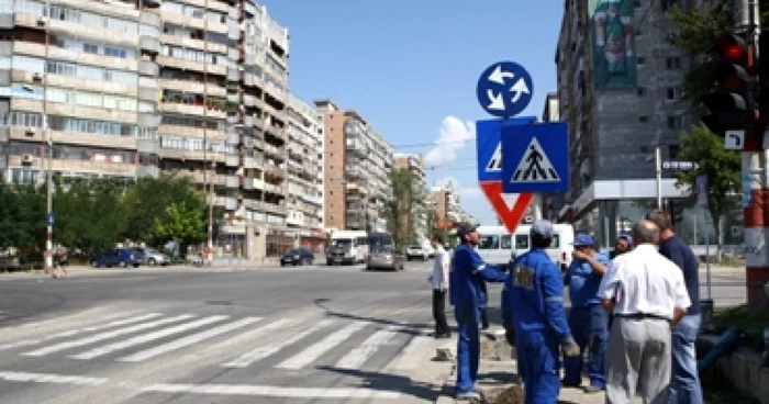 Galaţi: A început amenajarea unui nou sens giratoriu