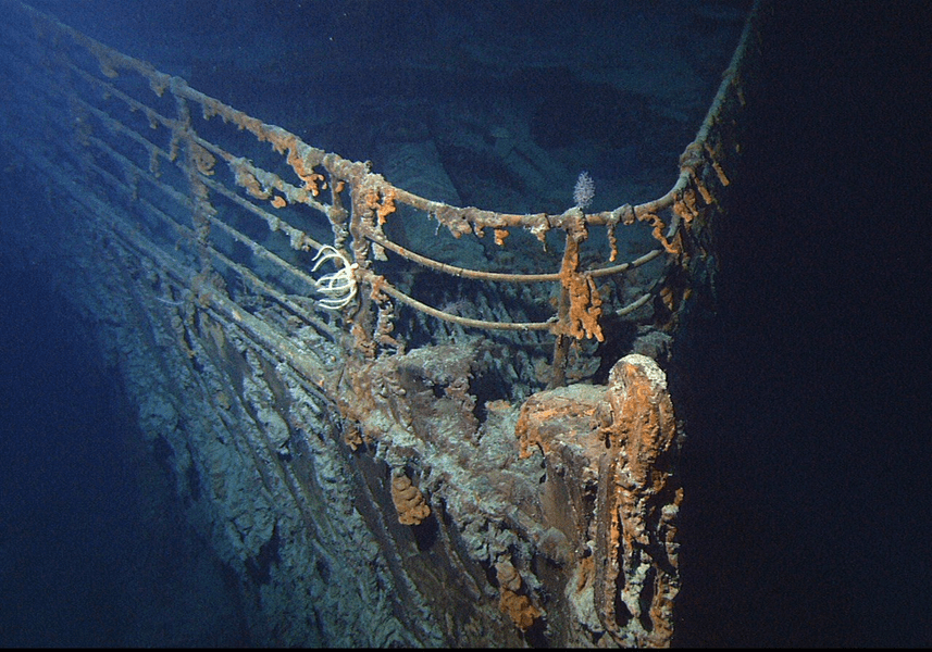15 aprilie: 111 ani de la scufundarea Titanicului și 79 de ani de la bombardamentul anglo-american asupra Bucureștiului