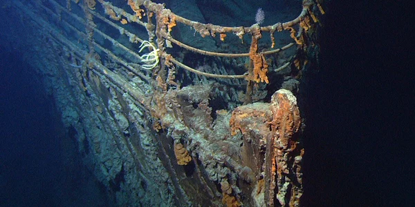 Epava Titanicului (© NOAA / Institute for Exploration / University of Rhode Island / Wikimedia Commons)
