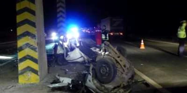 O singură persoană a scăpat cu viaţă din impact