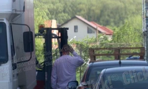 Cheloo de la Paraziţii poartă bocanci şi când e foarte cald afară  (Foto: Cezar Preda) jpeg