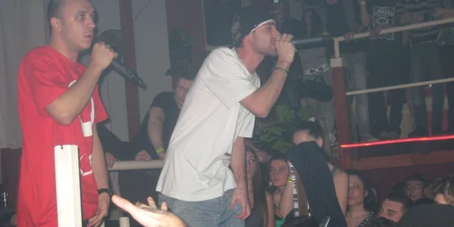 Cei mai în vogă hip-hopperi ai momentului au fost prezenţi aseară în club Insomnia