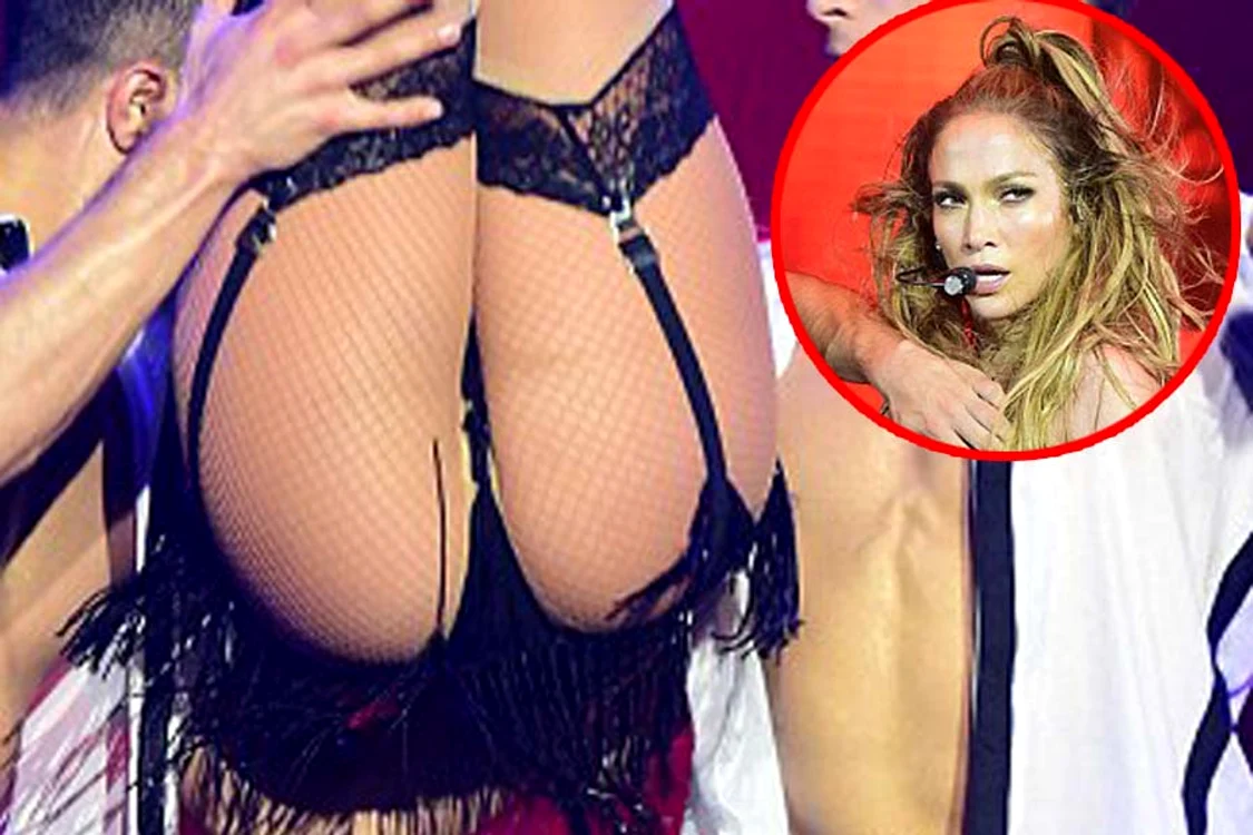 
    Jennifer Lopez a lăsat la vedere un amănunt ruşinos, în timpul dansului  