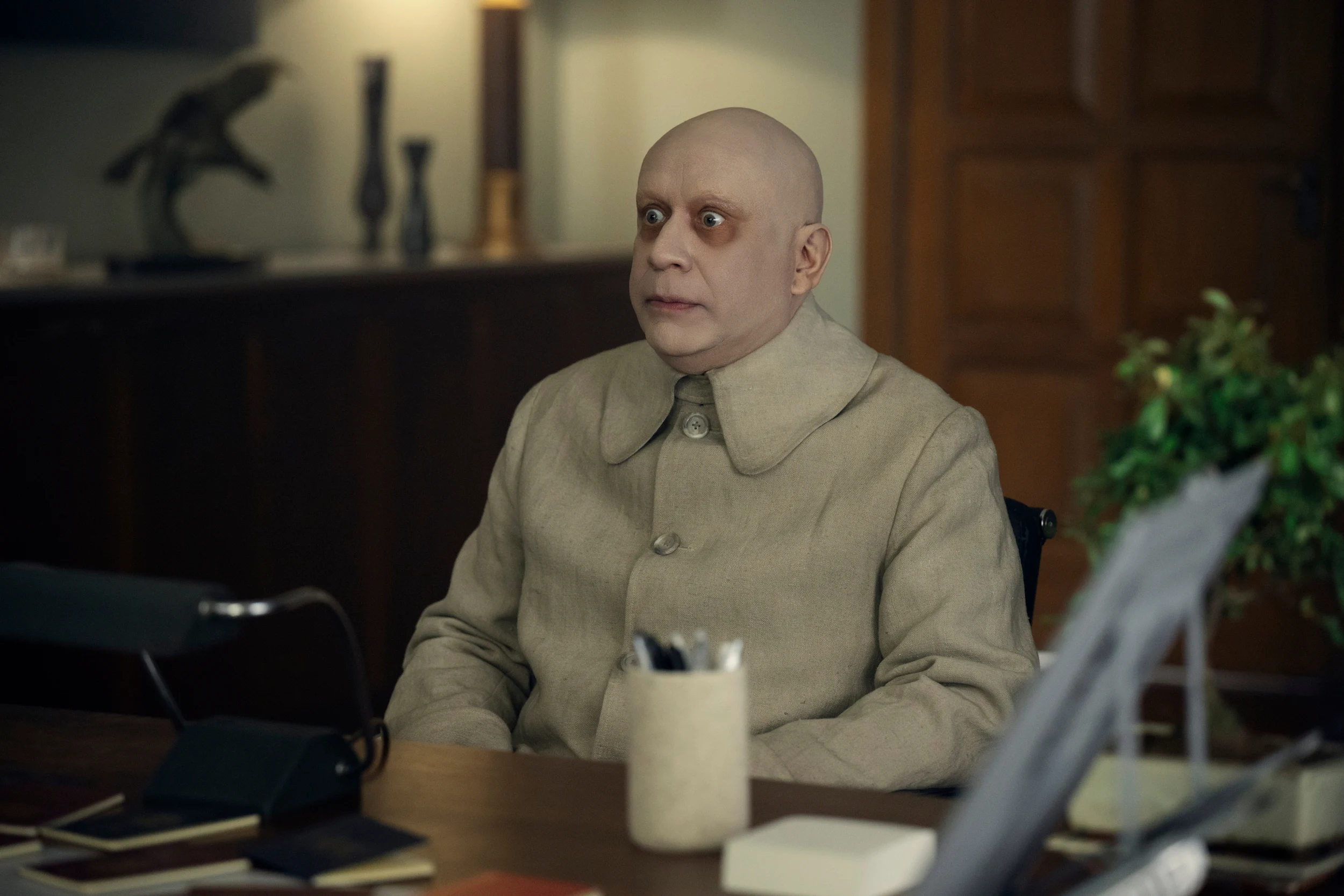 Actorul Fred Armisen, despre rolul unchiului Fester, un Clasic Continuu: „E grozav să fii un ciudat“