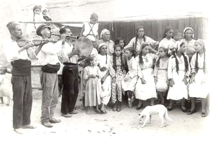 Țigani din Dobrogea, 1929 FOTO Vocearomilor