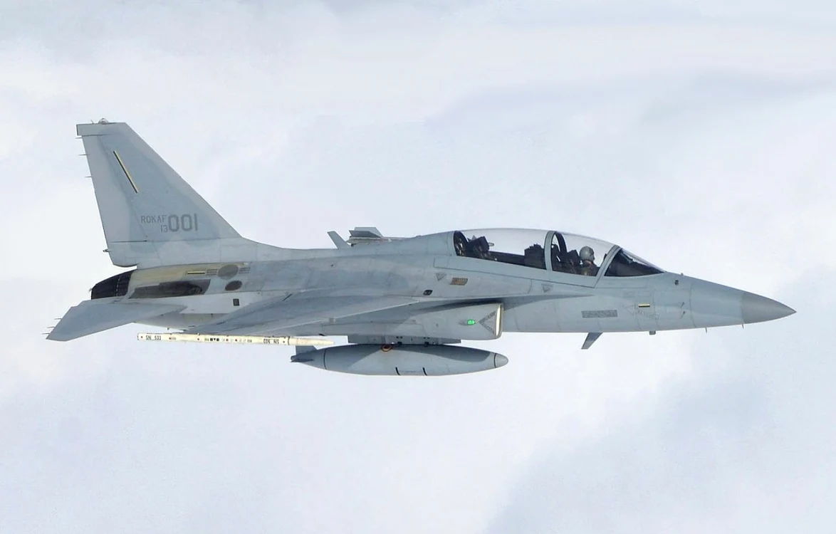 Avion de tip FA-50 al Forţelor aeriene sud-coreene Foto Wikimedia.org