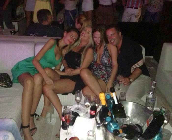 Tania Budi şi fratele ei, Ionuţ