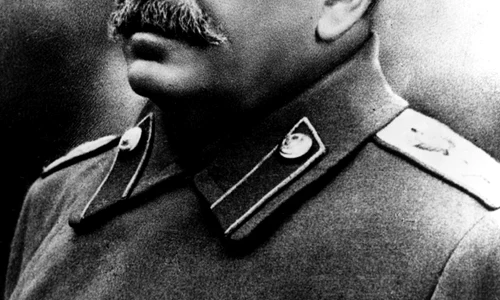 Stalin a avut o relaţie intimă cu Lidia Perelighina, care l a născut pe Aleksandr în 1916 jpeg