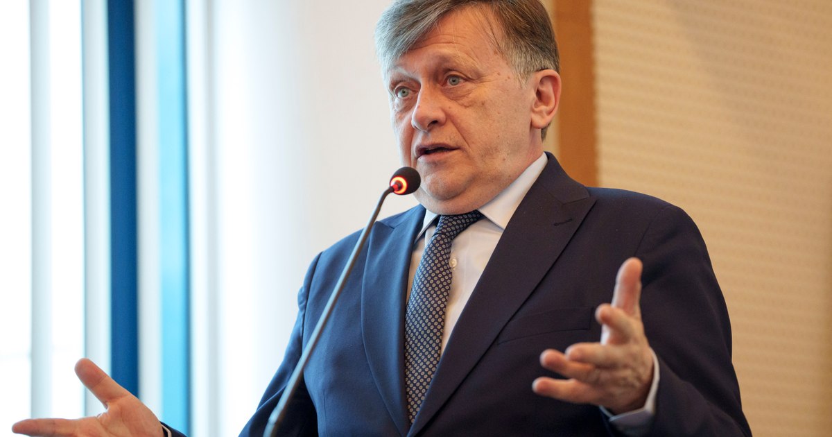 Crin Antonescu indică noul pol de influență din politică: „Ilie Bolojan a devenit un personaj puternic, poate cel mai puternic”