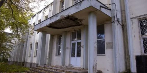 Centru batrani