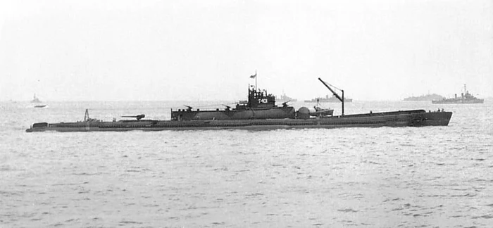 Submarine care transporta avioane FOTO Business Insider