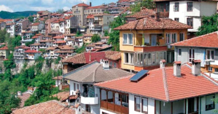 VIDEO Plimbare pe străzile pitoreşti din Veliko Târnovo
