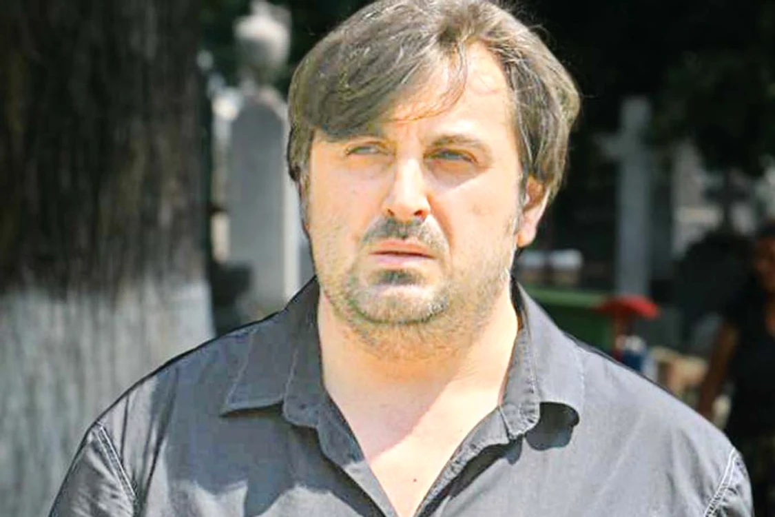 Mădălina este  îngropată în  Cimitirul  „Bolovani”  din Ploieşti