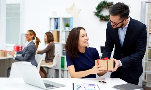 1 cadou la munca jpg jpeg