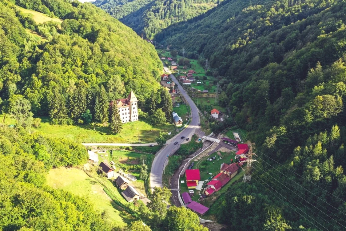 castel zlatna
