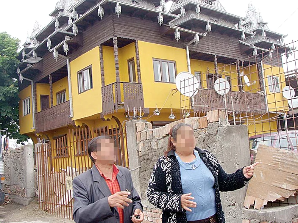 Locuitorii din cartierul Meteor  din Târgu Jiu l-au judecat aspru  pe tânărul care şi-a lăsat familia