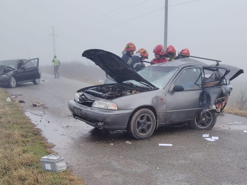Tragedie pe un drum din Olt, în ultima zi din 2024. Doua persoane au murit într-un accident grav