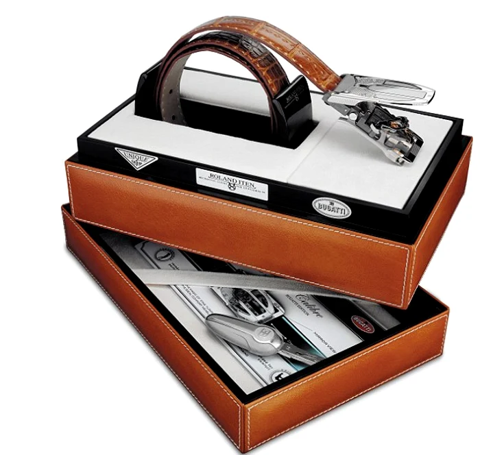 
    Catarama este confecţionată din aur sau titan  