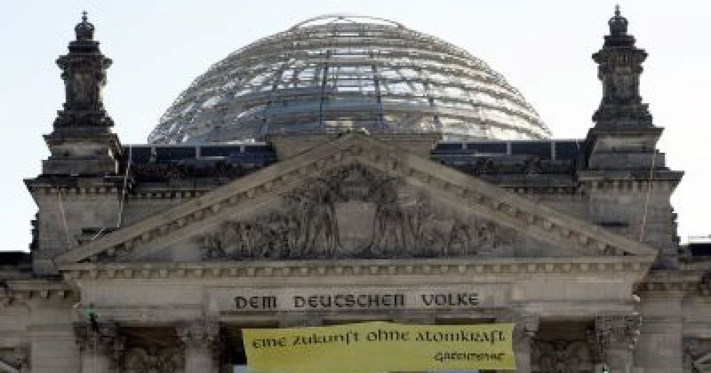 Începe procesul extremiștilor Reichsbürger pentru tentativa de răsturnare a guvernului german. Opt persoane, acuzate de complot