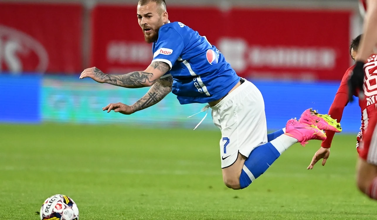Denis Alibec și coechipierii lui au în față provocarea traseului european (FOTO: Sportpictures)