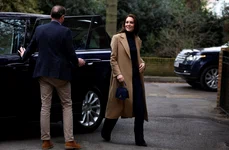 Kate Middleton la azilul Oxford House din Slough (1) jpg