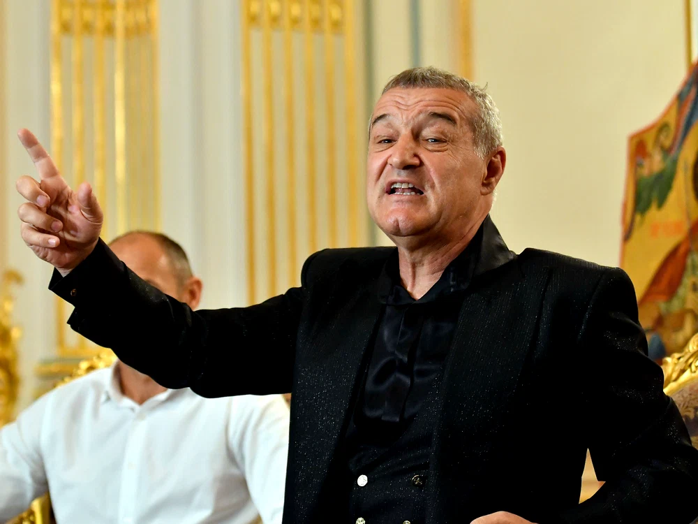 Gigi Becali a făcut donații pentru Spitalul Matei BalșFoto: Sport Pictures
